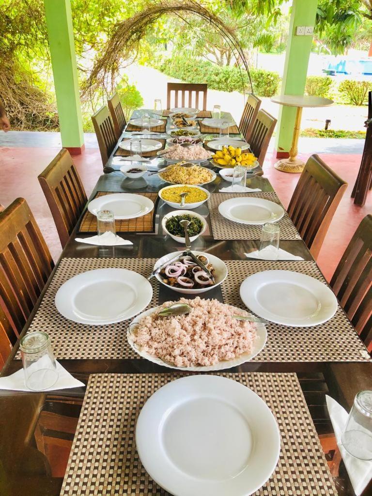 Serenity Lake Resort Yala Tissamaharama Dış mekan fotoğraf