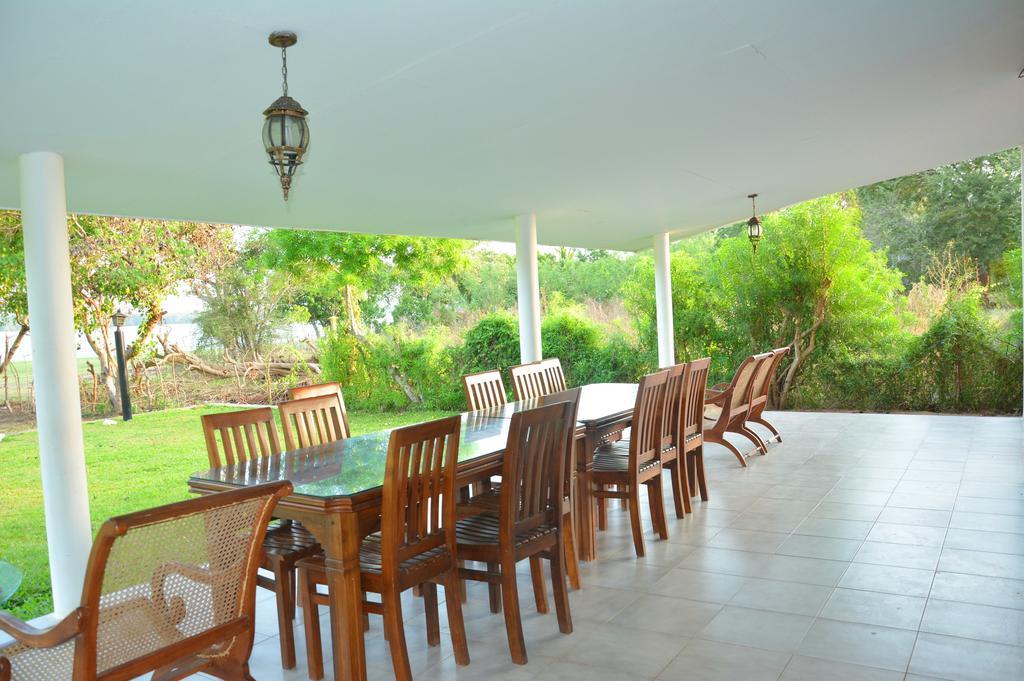 Serenity Lake Resort Yala Tissamaharama Dış mekan fotoğraf