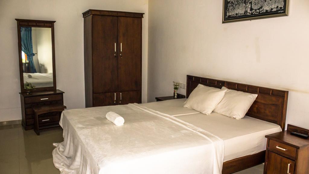 Serenity Lake Resort Yala Tissamaharama Dış mekan fotoğraf